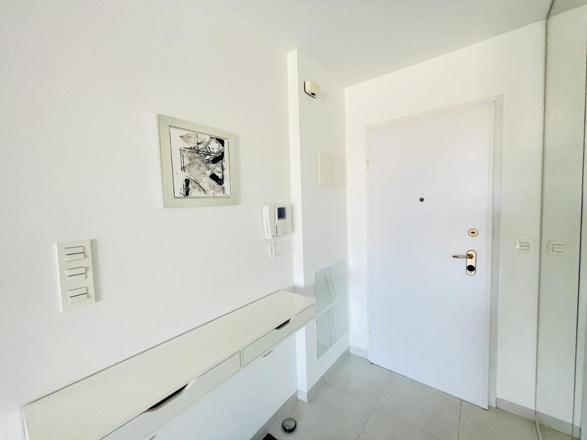Dehesa de Campoamor 3090 Residencial Sabrinaアパートメント エクステリア 写真